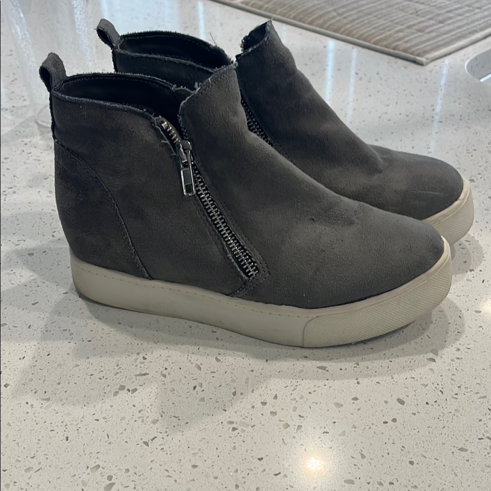 Women's Gray Suede Ankle Boots